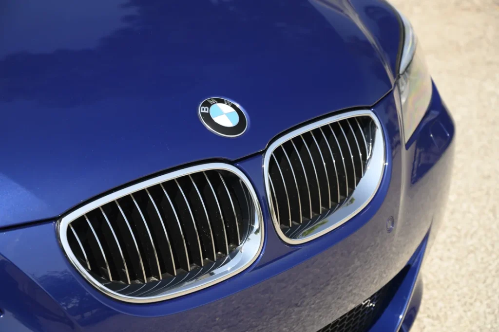 BMW Performance wheel and suspension upgrade on a BMW M5 F90 at European Motor Gruppe in Houston